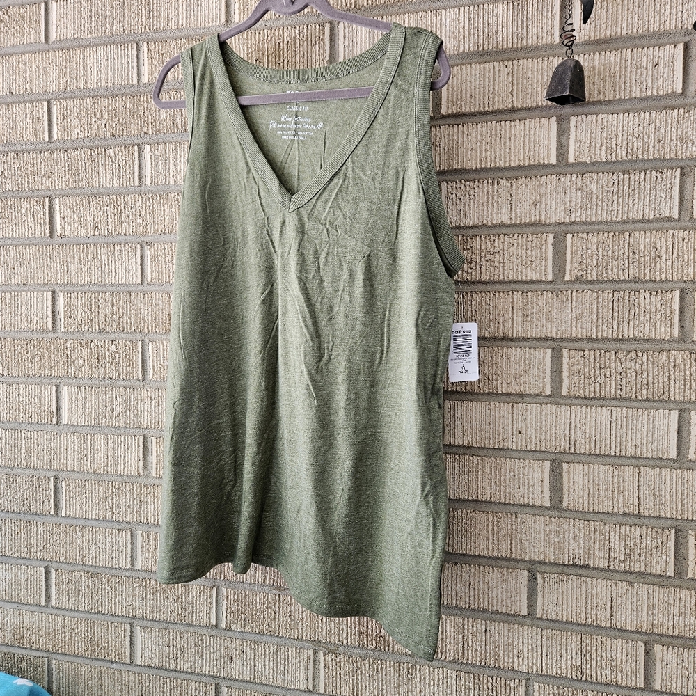 Green Asymmetrical Tank Top with Sleeveless Design